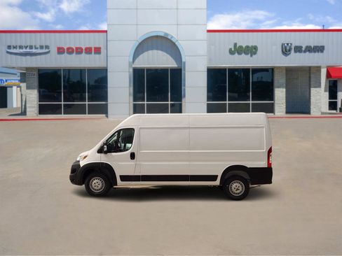 New 2026 RAM ProMaster 2500 w/ Convenience Group FWD image 3