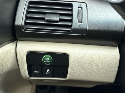 Used 2015 Honda Accord EX-L image 22
