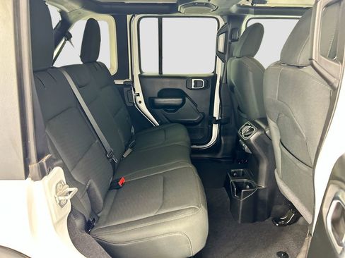 Used 2020 Jeep Wrangler Unlimited Sport S AWD/4WD image 21