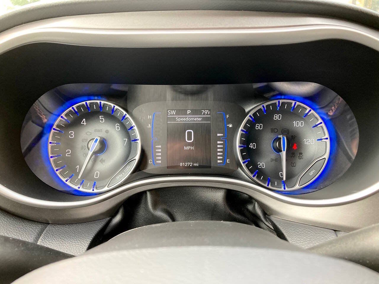 Used 2020 Chrysler Pacifica Touring-L FWD image 19