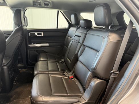 Used 2023 Ford Explorer XLT w/ Equipment Group 202A image 21