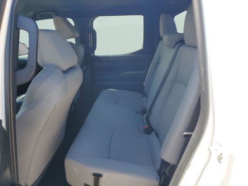 Used 2025 Toyota Tacoma SR5 RWD image 10