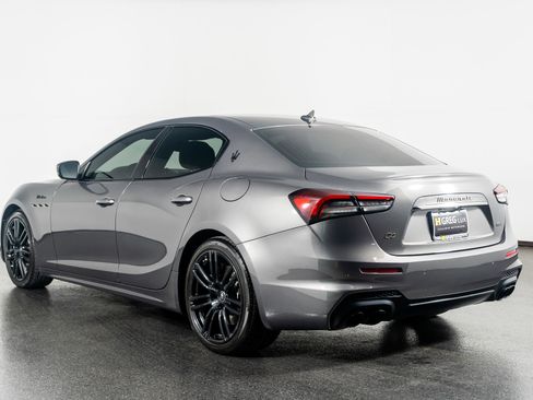 Used 2023 Maserati Ghibli Modena Q4 image 12