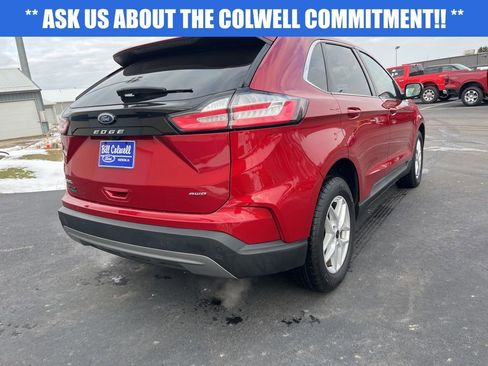 Used 2024 Ford Edge SEL w/ Convenience Package image 4