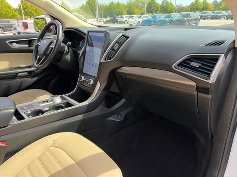 Used 2024 Ford Edge SEL w/ Convenience Package AWD/4WD image 10