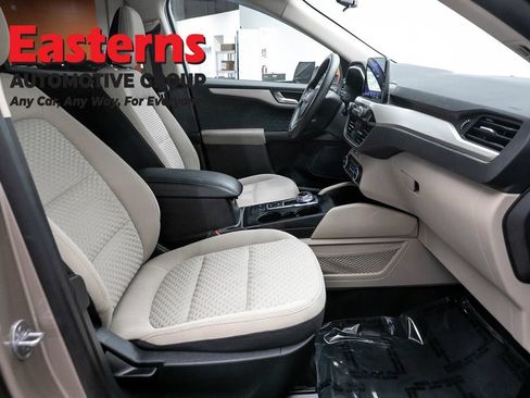 Used 2020 Ford Escape SE AWD/4WD image 24