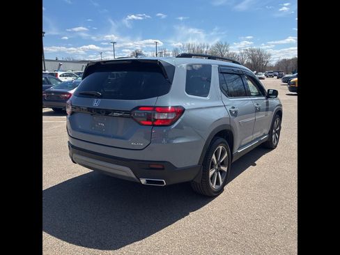 Used 2023 Honda Pilot Elite image 21