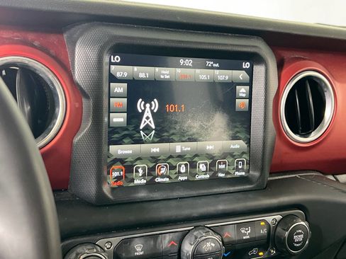 Used 2018 Jeep Wrangler Unlimited Rubicon image 15