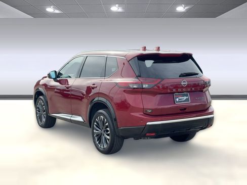 New 2026 Nissan Rogue Platinum w/ Tech Package image 3