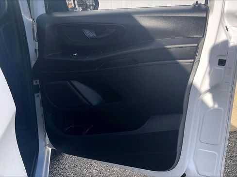 Used 2022 Mercedes-Benz Metris image 27