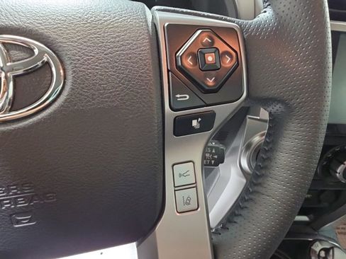 Used 2024 Toyota 4Runner SR5 AWD/4WD image 28