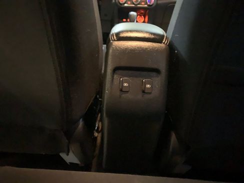 Used 2024 Nissan Kicks SV FWD image 15