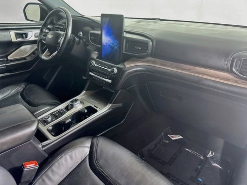 Used 2020 Ford Explorer Platinum w/ Premium Technology Package AWD/4WD image 33
