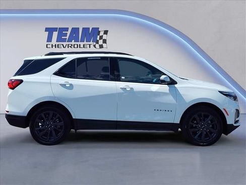 Certified 2024 Chevrolet Equinox RS FWD image 4