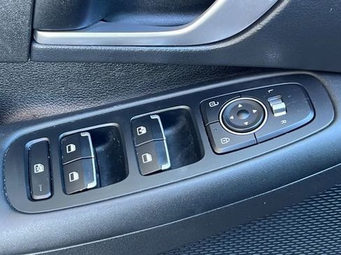 Used 2021 Hyundai Sonata SE w/ Cargo Package image 12