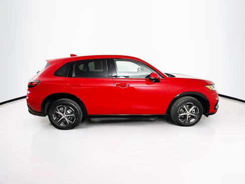 Certified 2024 Honda HR-V EX-L image 2