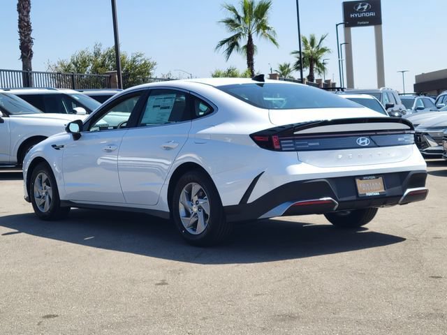 New 2026 Hyundai Sonata SE FWD image 2