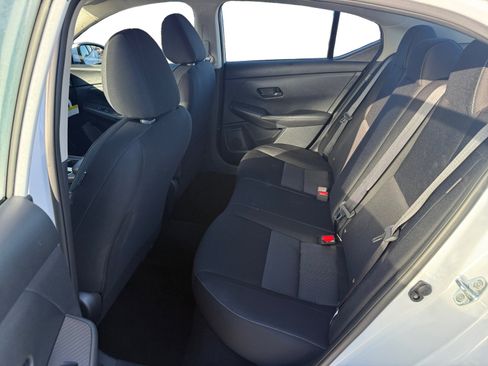 Used 2025 Nissan Sentra SV image 16