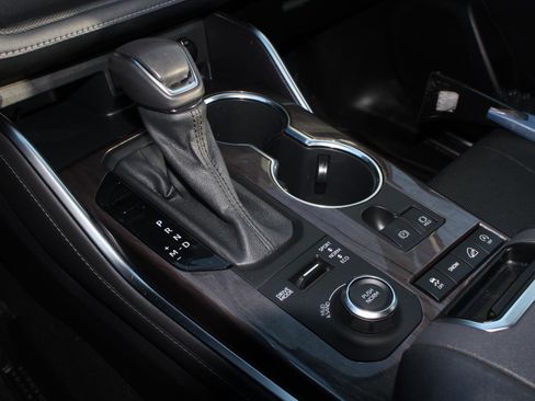 Used 2022 Toyota Highlander Platinum image 15