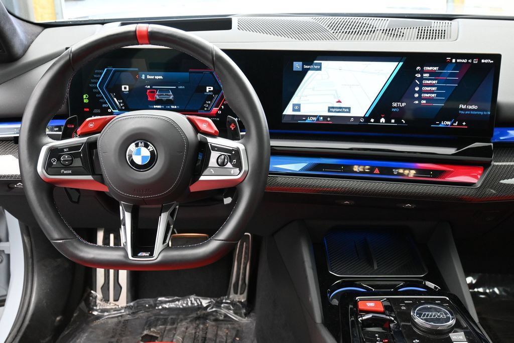 Used 2025 BMW M5 Touring w/ M Driver's Package AWD/4WD image 11