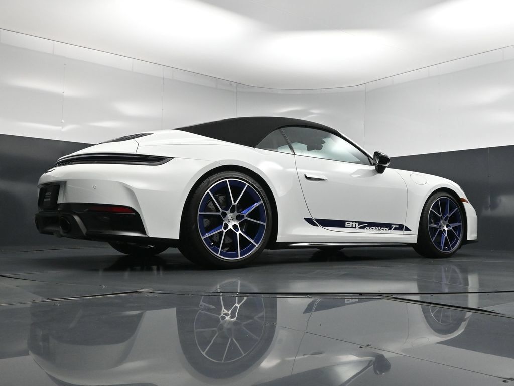 Certified 2026 Porsche 911 Carrera T RWD image 24