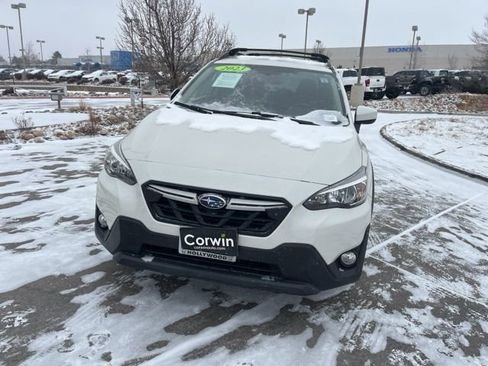 Used 2023 Subaru Crosstrek 2.0i Premium w/ Popular Package #3 image 3