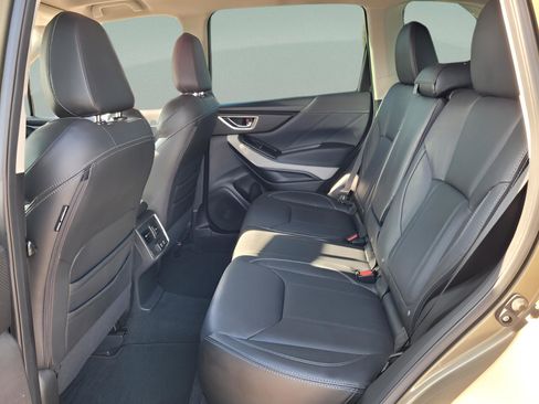 Used 2023 Subaru Forester Limited image 10