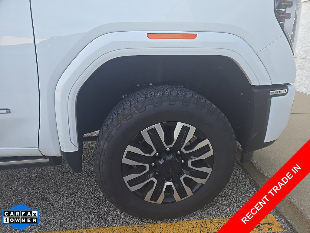 Used 2026 GMC Sierra 2500 Denali Ultimate AWD/4WD image 9