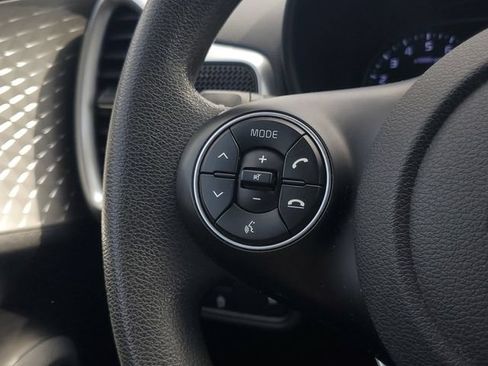 Used 2022 Kia Soul LX w/ Technology Package FWD image 20
