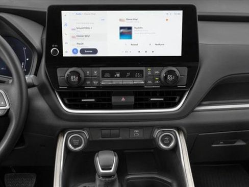 Certified 2025 Toyota Grand Highlander XLE image 4