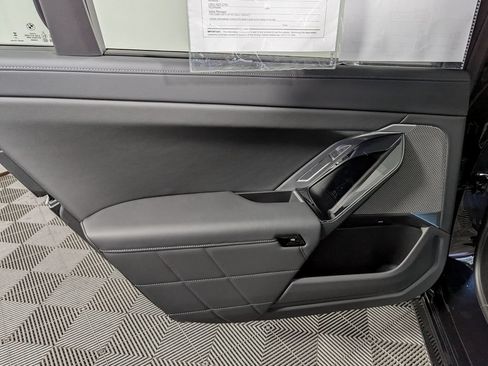 Used 2026 BMW i7 xDrive60 AWD/4WD image 45