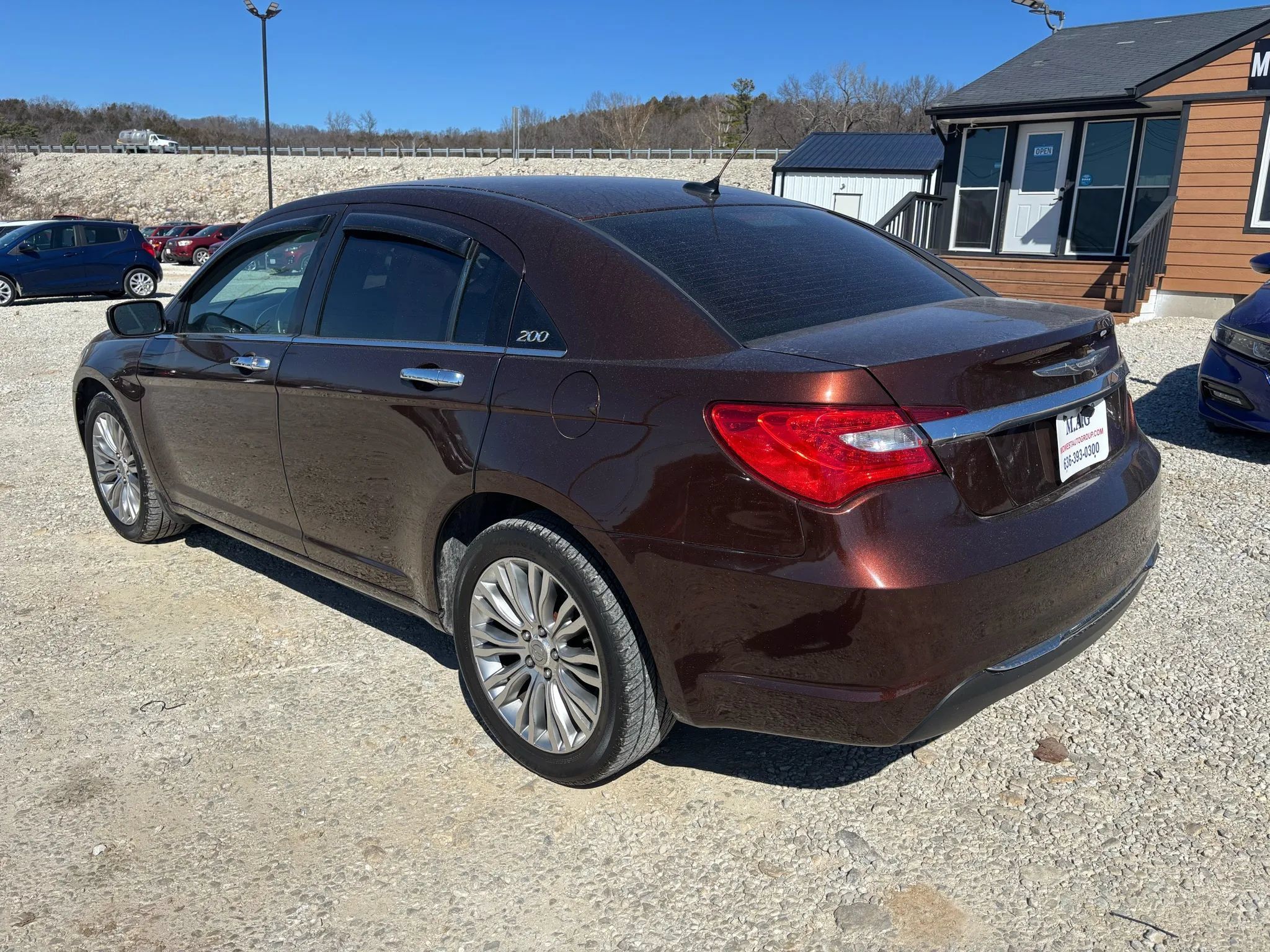Used 2012 Chrysler 200 Limited FWD image 3