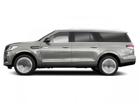 Used 2022 Lincoln Navigator Reserve w/ Monochromatic Package AWD/4WD image 3
