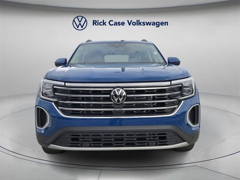 Certified 2025 Volkswagen Atlas SE image 5
