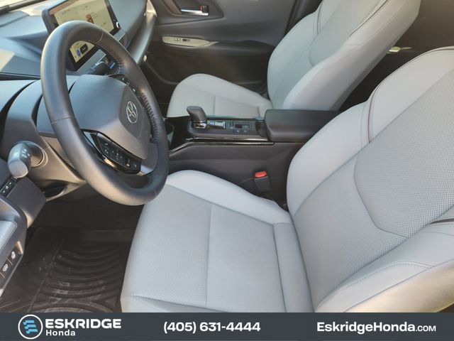 Used 2024 Toyota Prius Limited w/ Limited Premium Package FWD image 14