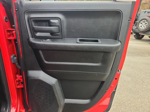 Used 2016 RAM 1500 Express image 31