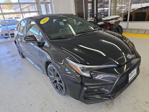 Used 2023 Toyota Corolla SE w/ SE Premium Package image 7