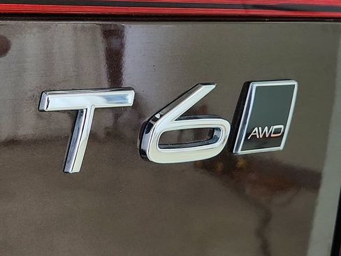 Used 2018 Volvo XC60 T6 Momentum w/ Advanced Package AWD/4WD image 31
