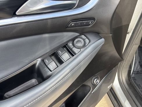 Used 2024 Buick Enclave Premium image 13