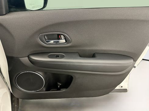 Used 2022 Honda HR-V EX image 33
