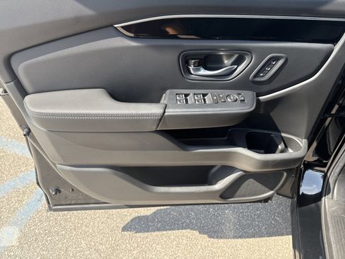 Used 2025 Honda Pilot EX-L image 14