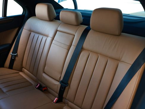 Used 2011 Mercedes-Benz E 350 Sedan image 11