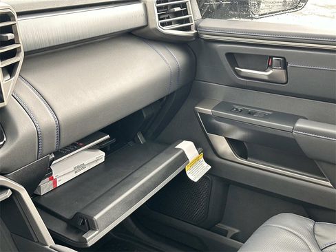 New 2026 Toyota Sequoia Platinum image 33