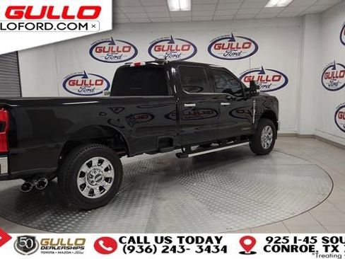 Used 2026 Ford F350 Lariat w/ Chrome Package image 4