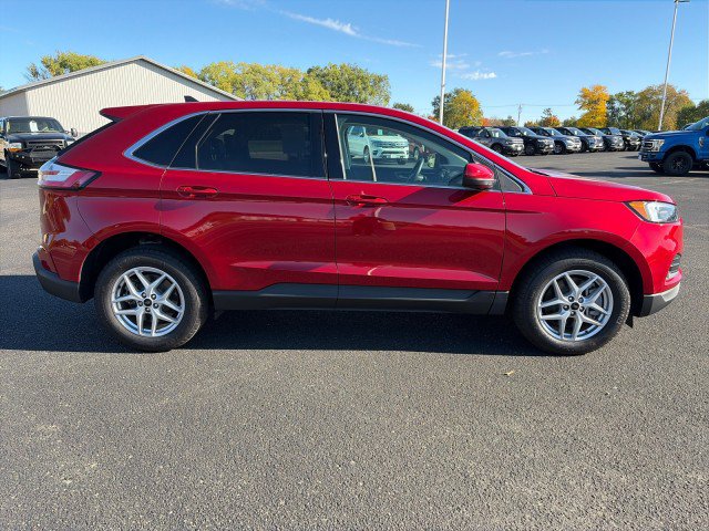Used 2024 Ford Edge SEL w/ Convenience Package AWD/4WD image 6