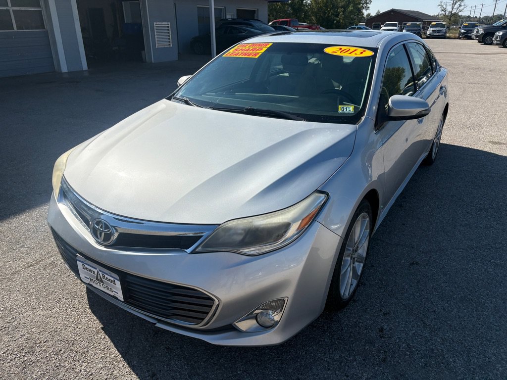 Used 2013 Toyota Avalon XLE Touring FWD image 7