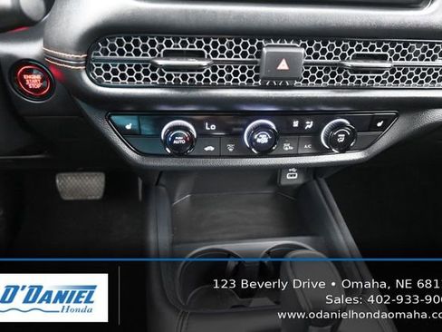 Used 2024 Honda HR-V Sport image 31