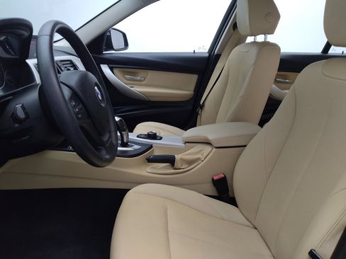 Used 2018 BMW 320i Sedan w/ Convenience Package RWD image 17