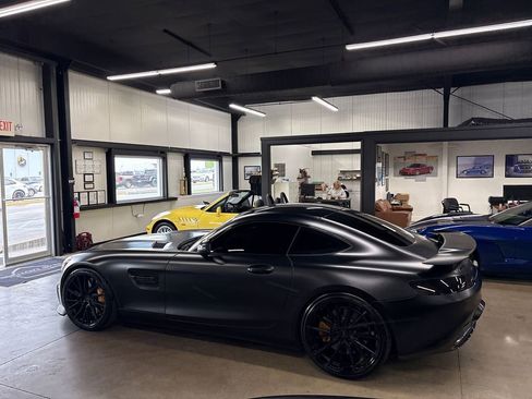 Used 2016 Mercedes-Benz AMG GT S w/ Exclusive Interior Package image 7