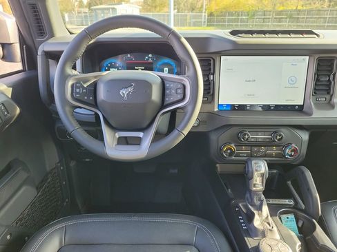 New 2025 Ford Bronco Badlands w/ Sasquatch Package image 12